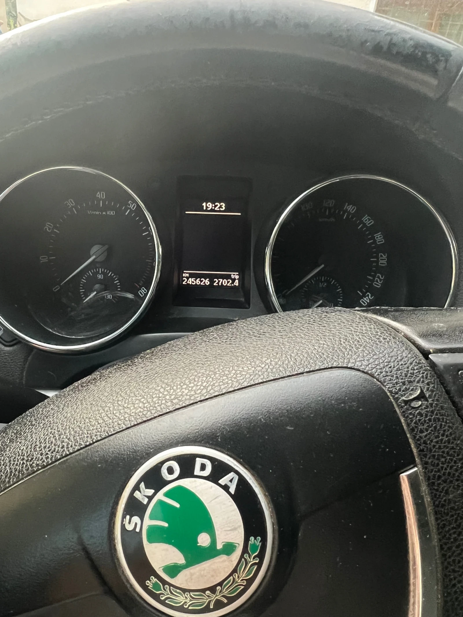 Skoda Yeti газ, снимка 10 - Автомобили и джипове - 55087486