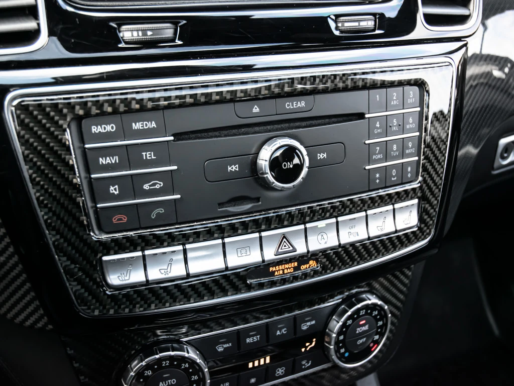 Mercedes-Benz GLE 63 S AMG HARMAN| PANO| ОБДУХ| 360| KEYLESS| FULL, снимка 15 - Автомобили и джипове - 53746961