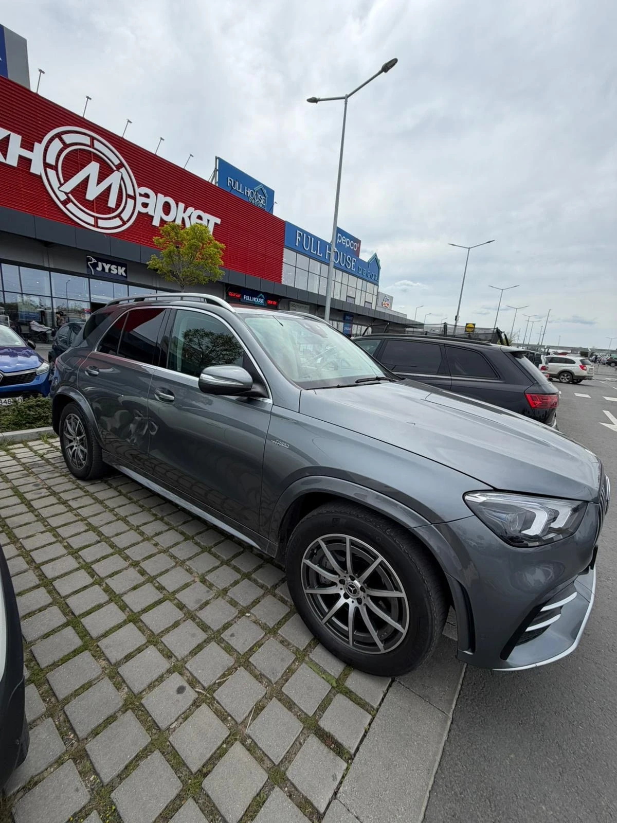 Mercedes-Benz GLE 53 4MATIC AMG, снимка 4 - Автомобили и джипове - 54701769