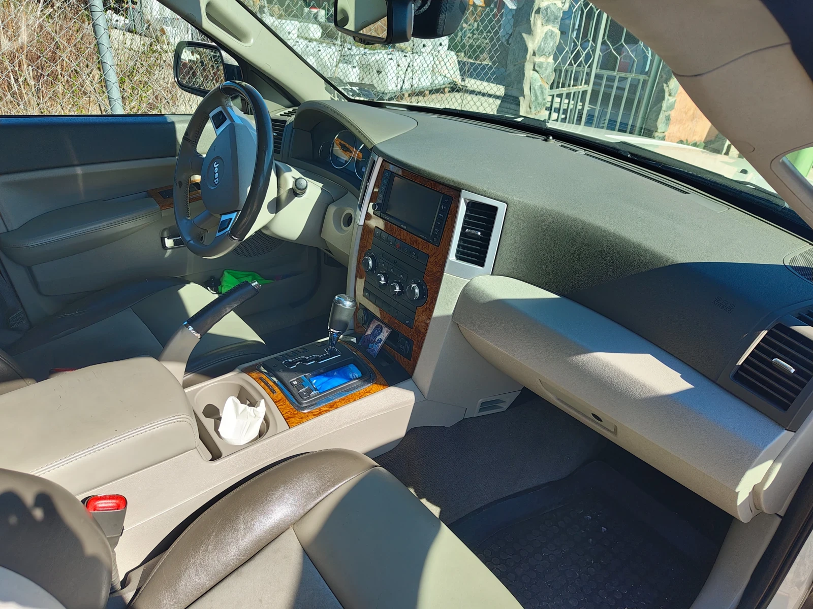 Jeep Grand cherokee 5, 7 Hemi, снимка 10 - Автомобили и джипове - 54716832