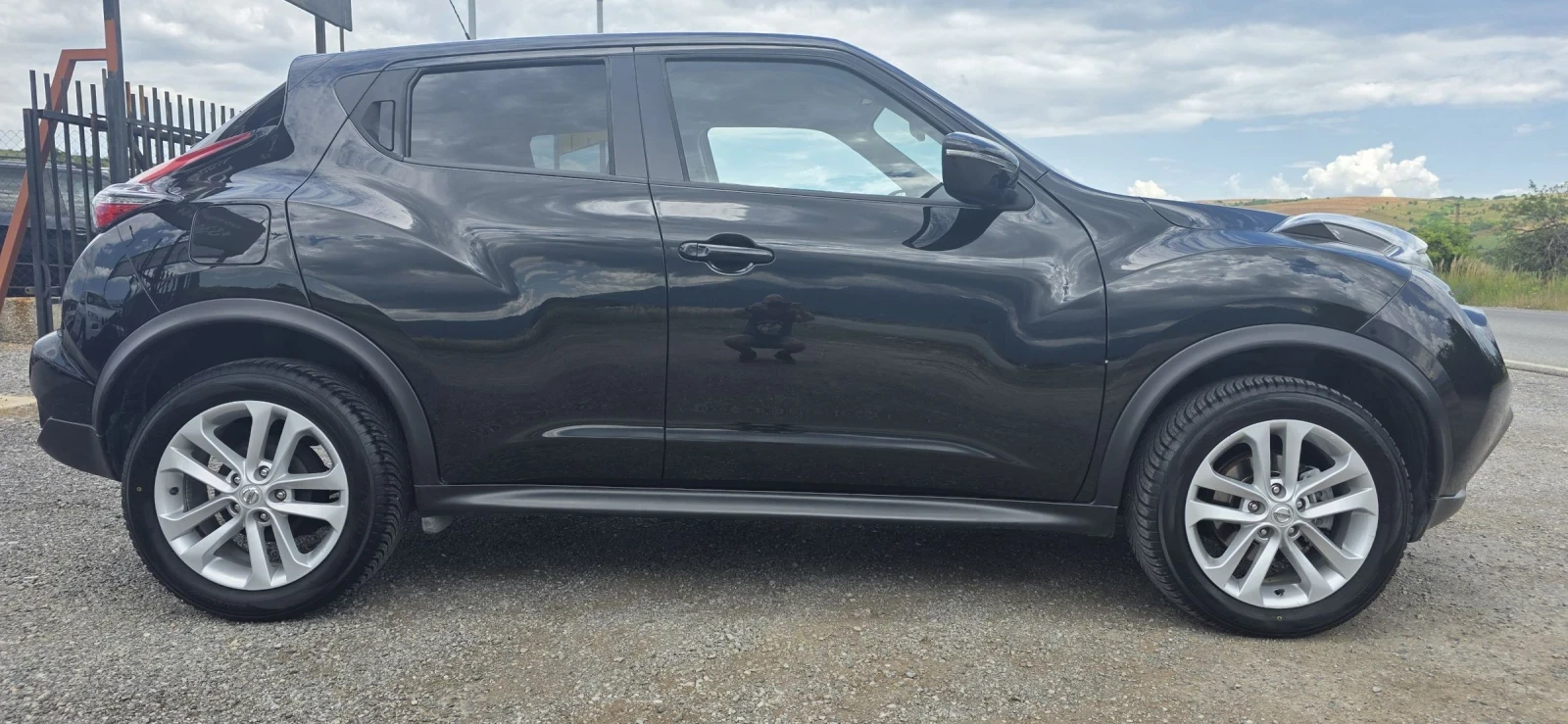 Nissan Juke 1.5 Dci-Navi-Camera-110hp, снимка 4 - Автомобили и джипове - 55057561