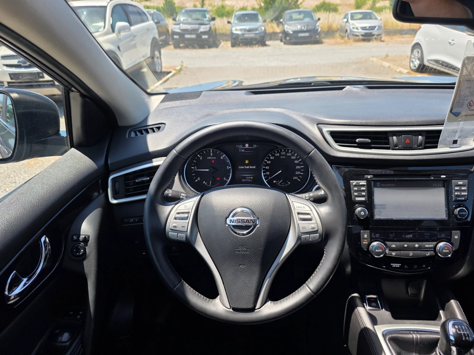 Nissan Qashqai 1.5 DCI 110 коня 360г камера , снимка 14 - Автомобили и джипове - 55077744