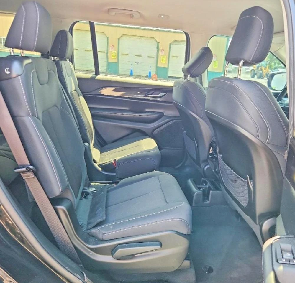 Jeep Grand cherokee 3.6l L Laredo, снимка 10 - Автомобили и джипове - 55106535