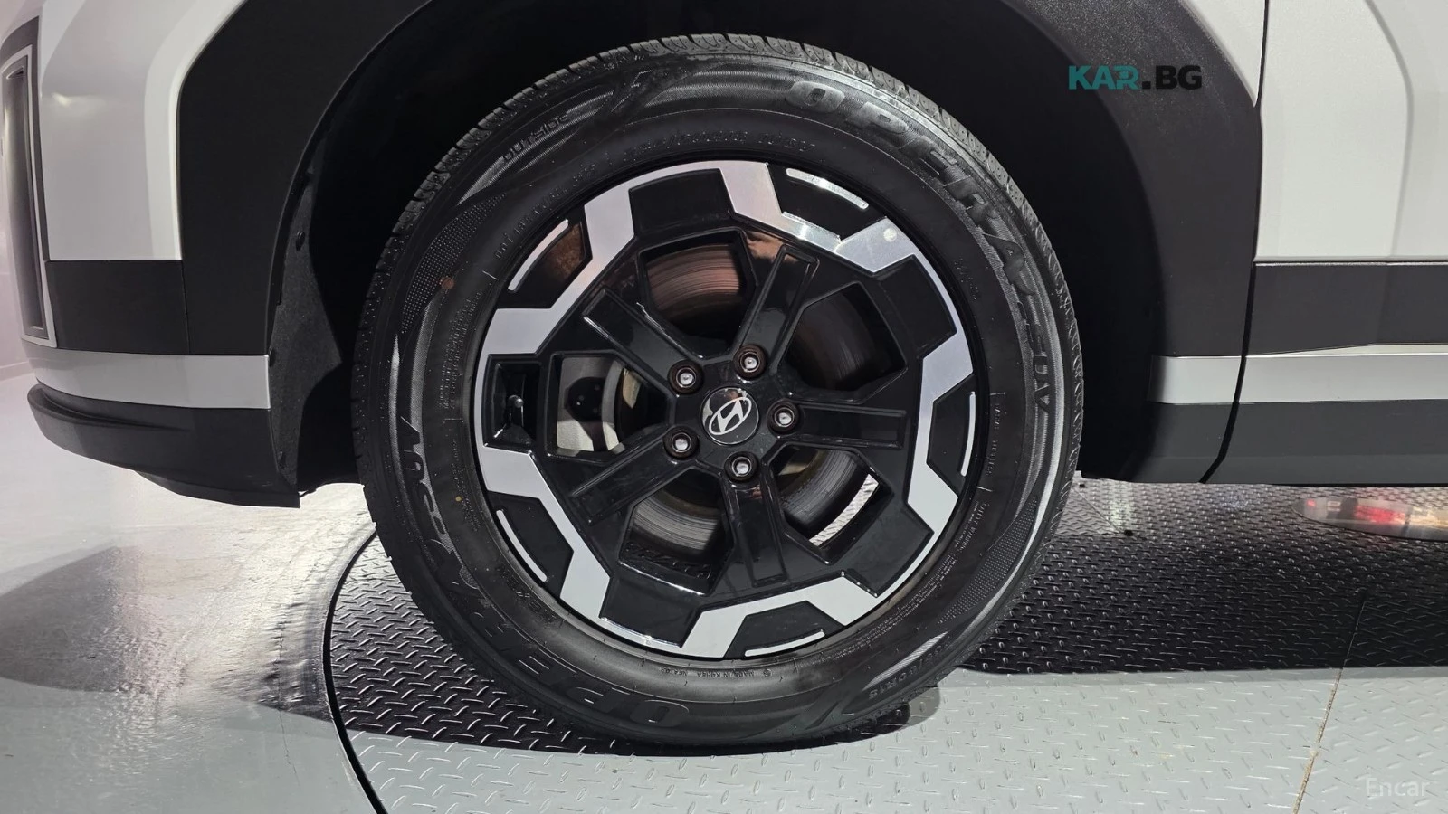 Hyundai Santa fe Exclusive* 2.5T* ДИСТРОНИК* ПОДГРЕВ* ОБДУХВАНЕ* , снимка 14 - Автомобили и джипове - 55312154