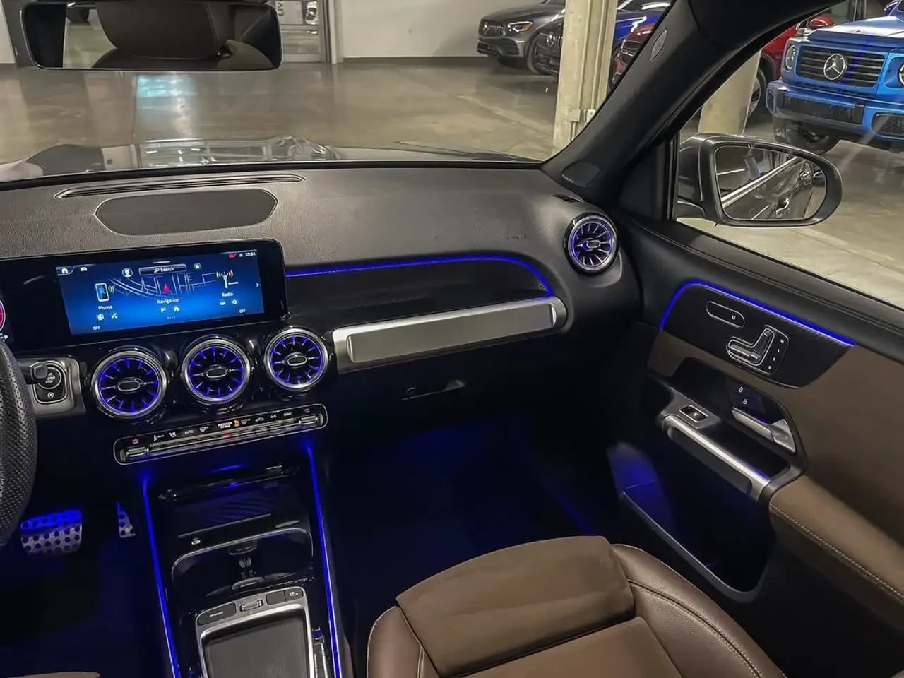 Mercedes-Benz GLB, снимка 11 - Автомобили и джипове - 56183977