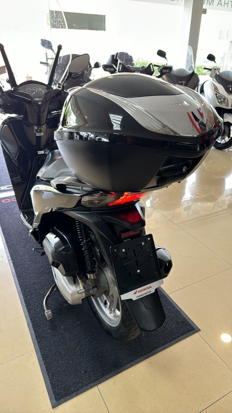 Honda Sh 150АBS, снимка 7 - Мотоциклети и мототехника - 45889952