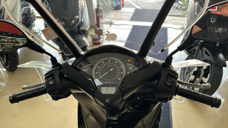 Honda Sh 150АBS, снимка 12 - Мотоциклети и мототехника - 45889952
