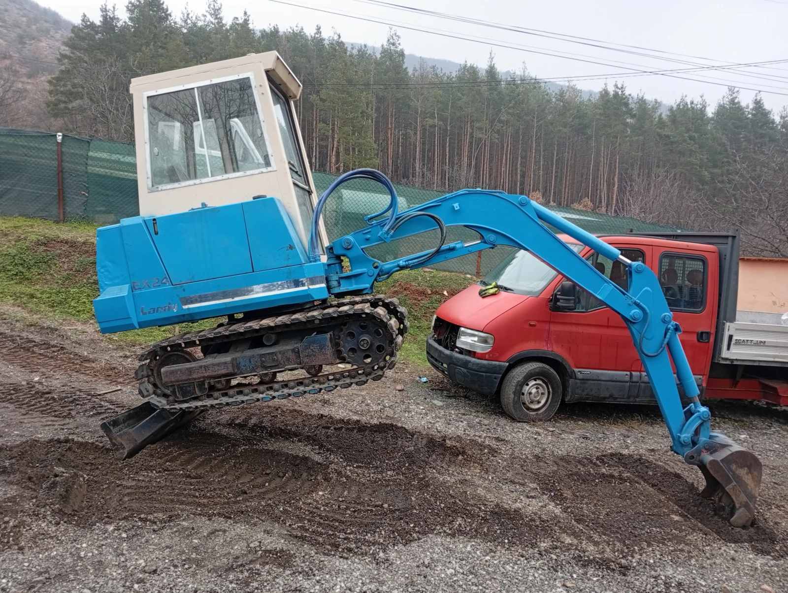 Багер Hitachi EX24 - изображение 2