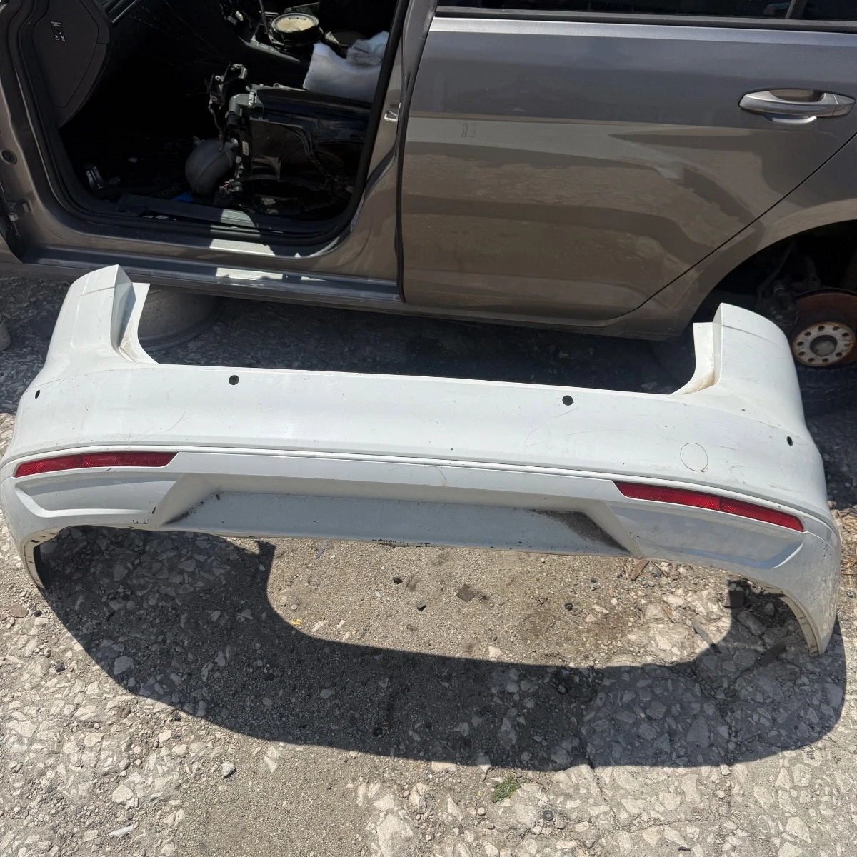 Задна броня за Volkswagen Passat B8 комби 3G9807421 ном 5 3G9807421-5-99