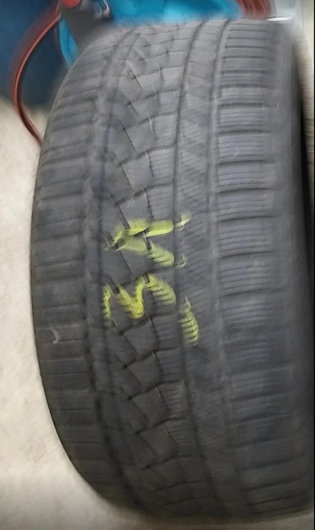 ���� 275/35R20 | Mobile.bg � ����������� 2