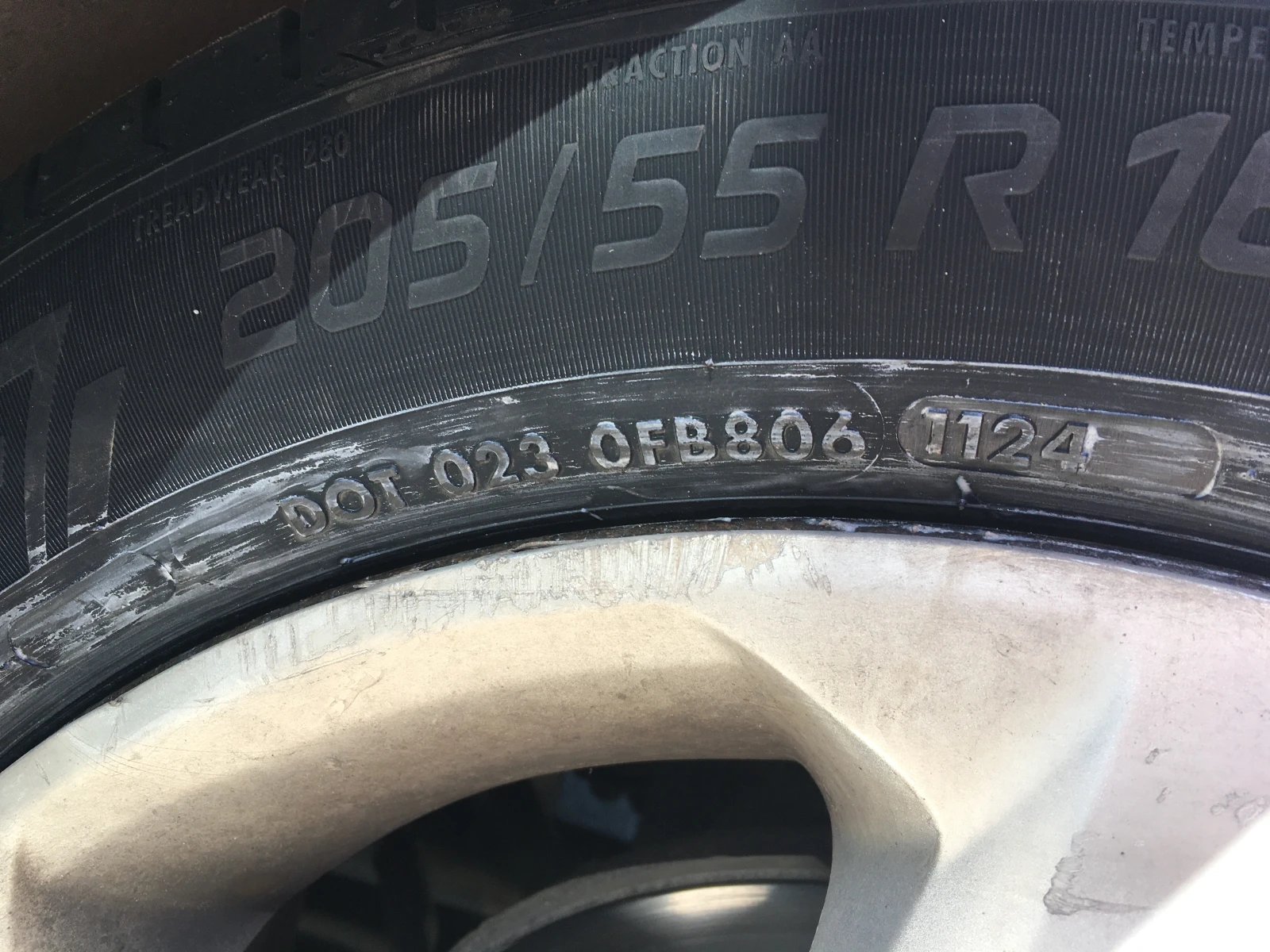Гуми Летни 205/55R16, снимка 5 - Гуми и джанти - 54656479