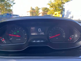 Peugeot 208 1.0i, снимка 9