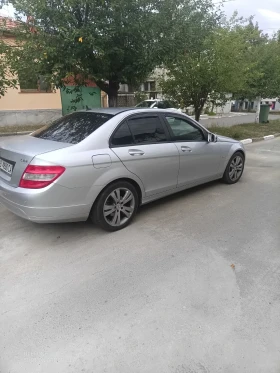 Mercedes-Benz C 200 Седан, снимка 1