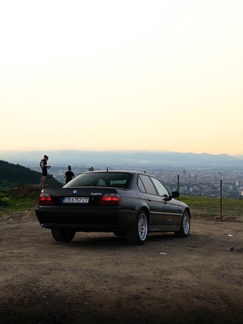 BMW 740, снимка 5 - Автомобили и джипове - 46248123