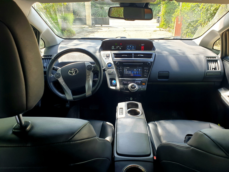 Toyota Prius, снимка 12 - Автомобили и джипове - 46404728