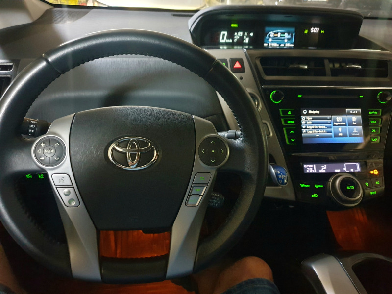 Toyota Prius, снимка 8 - Автомобили и джипове - 46404728