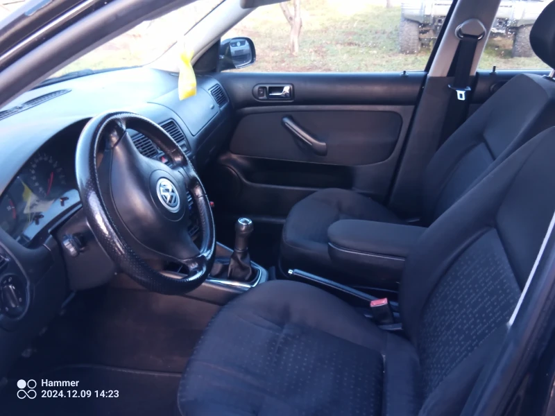 VW Golf 1.9tdi, снимка 5 - Автомобили и джипове - 48282240