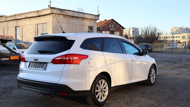 Ford Focus 2.0TDCi Titanium 150 К.С.  НАВИГАЦИЯ КАМЕРА , снимка 4 - Автомобили и джипове - 49391054