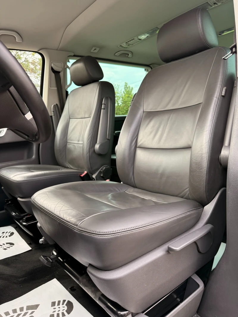 VW Multivan 2.0BITDI* HIGLINE* 180кс* 182000км* , снимка 13 - Автомобили и джипове - 51024612