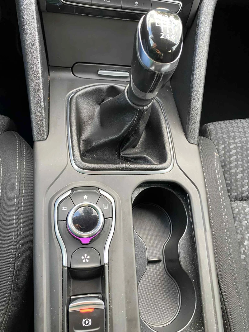 Renault Talisman 1.6, снимка 8 - Автомобили и джипове - 52517728