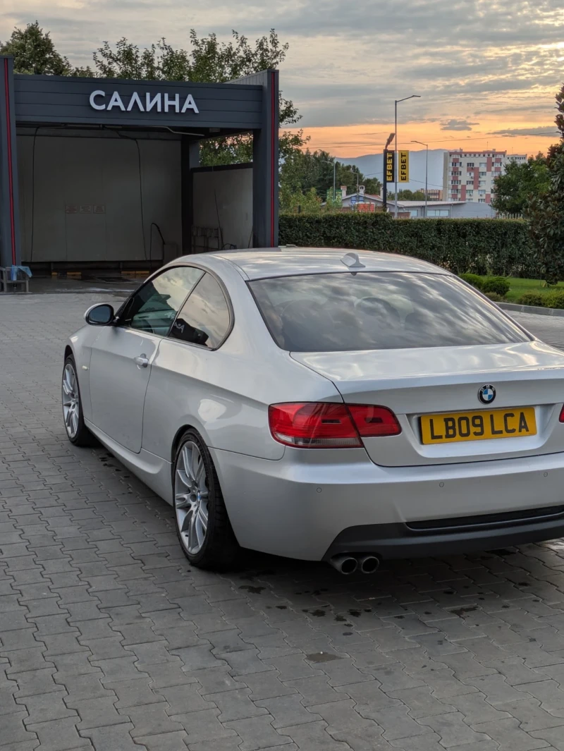 BMW 330, снимка 8 - Автомобили и джипове - 52431993