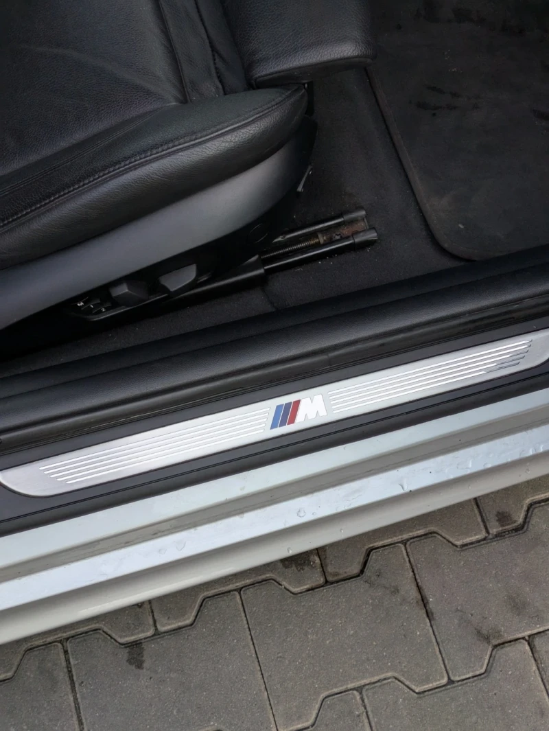 BMW 330, снимка 12 - Автомобили и джипове - 52431993