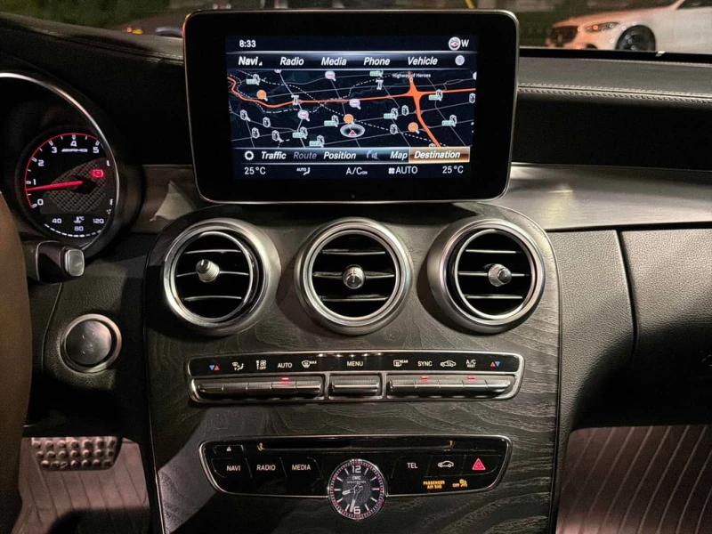 Mercedes-Benz C 63 AMG * S * CARFAX * БЕЗ ПЪРВОНАЧАЛНА ВНОСКА, снимка 10 - Автомобили и джипове - 53144719