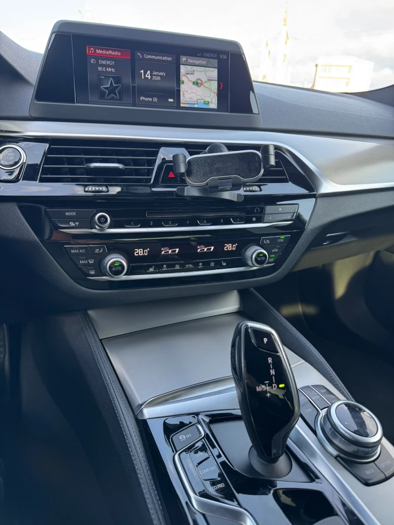 BMW 540 XDRiVE M-PACK HEAD-UP ПОДГРЕВИ, снимка 9 - Автомобили и джипове - 53154018