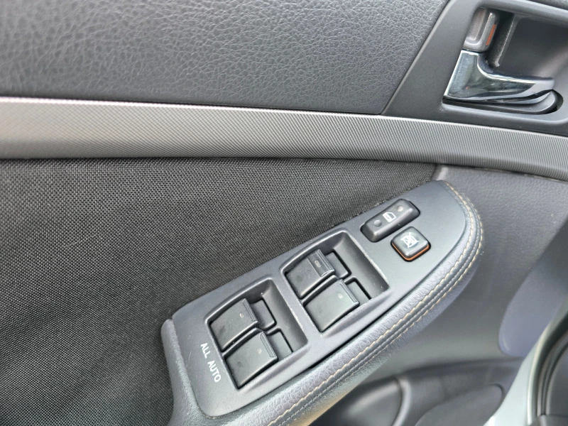 Toyota Avensis 1.8i/Лизинг, снимка 8 - Автомобили и джипове - 53233182