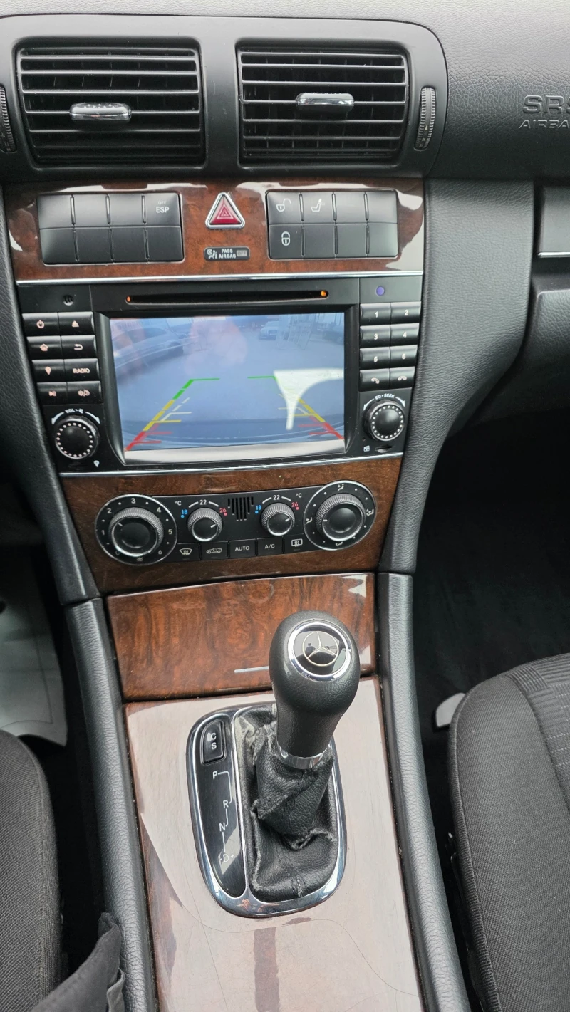 Mercedes-Benz C 220 2.2-150кс, снимка 17 - Автомобили и джипове - 53531041