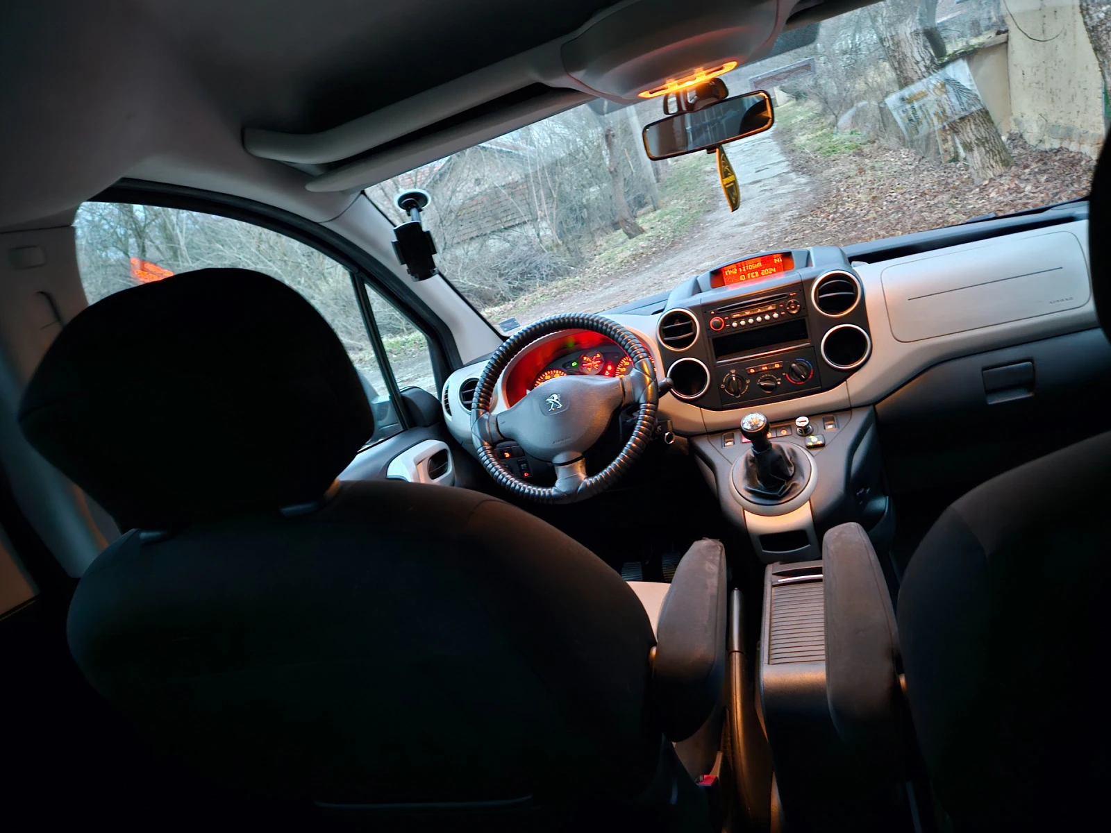 Peugeot Partner Tepee 1.6 / | Mobile.bg   15