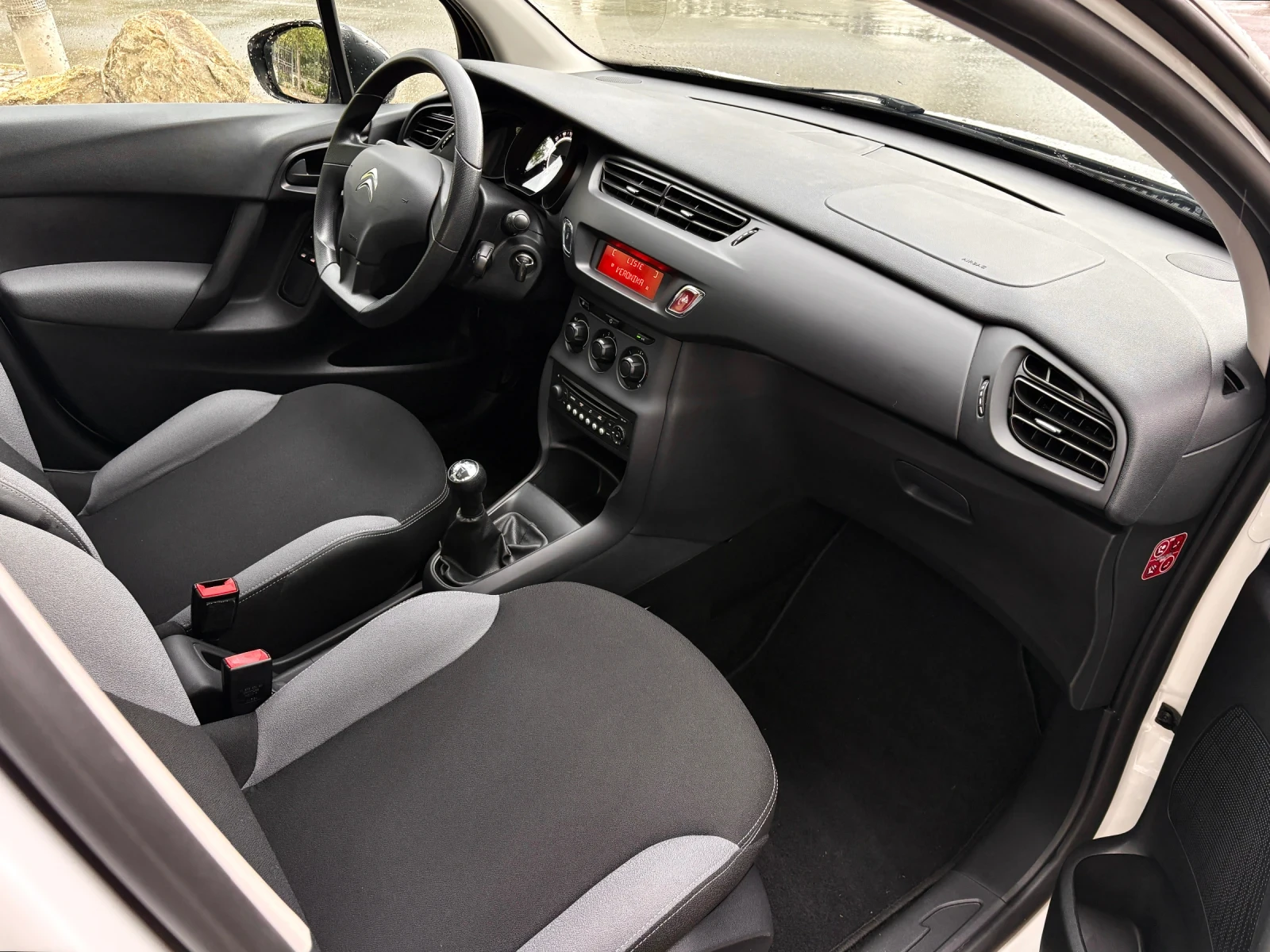 Citroen C3 Бензин* Фейслифт* 79 000км*  - изображение 7
