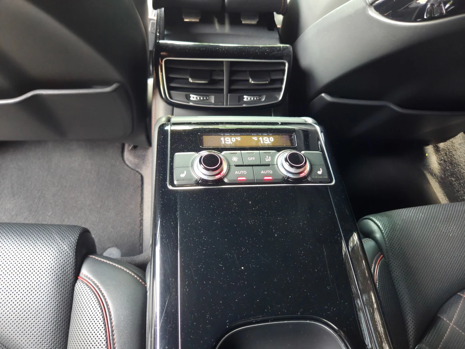 Audi S8 Plus+ CERAMIC* ALL BLACK* NIGHT*  | Mobile.bg   15