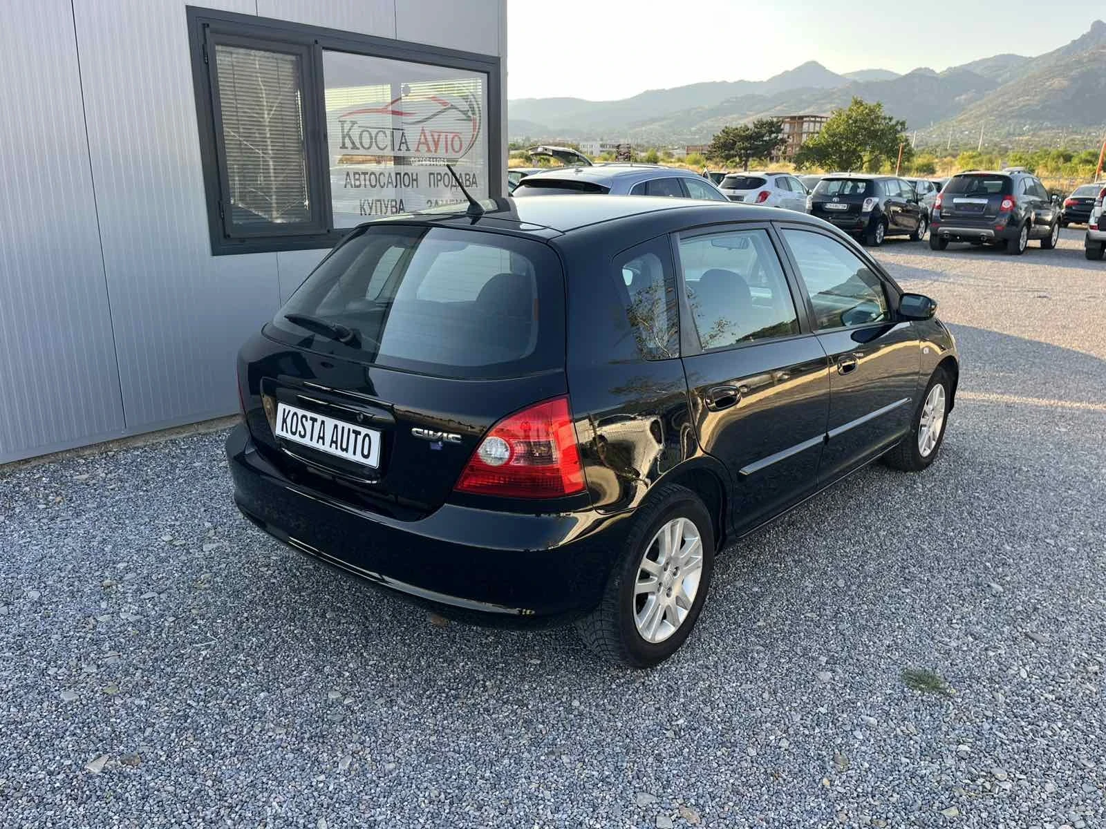Honda Civic  КАТО НОВA  - изображение 4