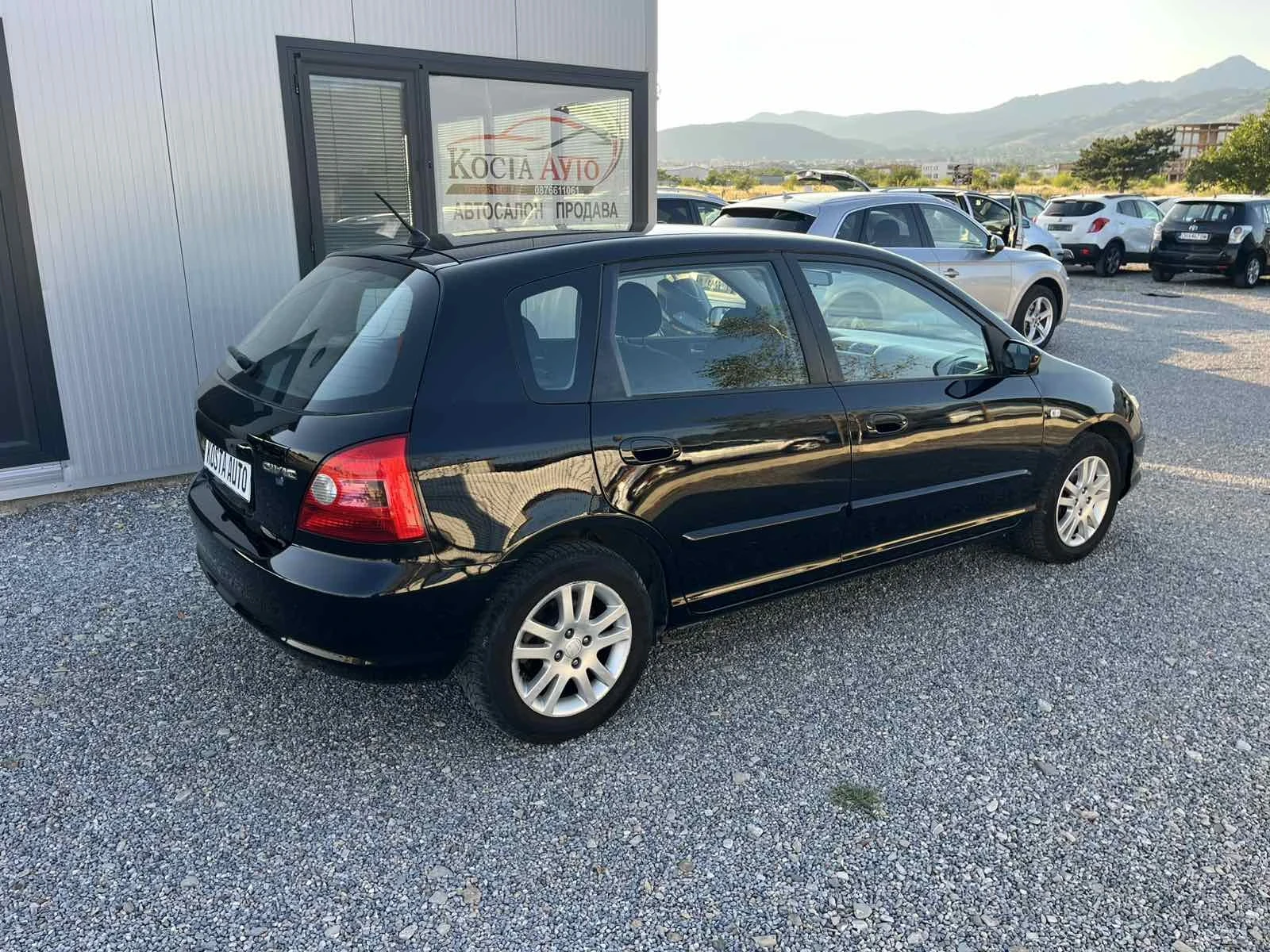 Honda Civic  КАТО НОВA  - изображение 3