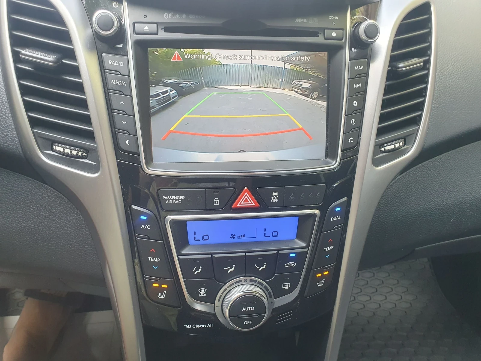 Hyundai I30 1.6 FULL NAVI  PODGREV KAMERA 6 skr  - изображение 10
