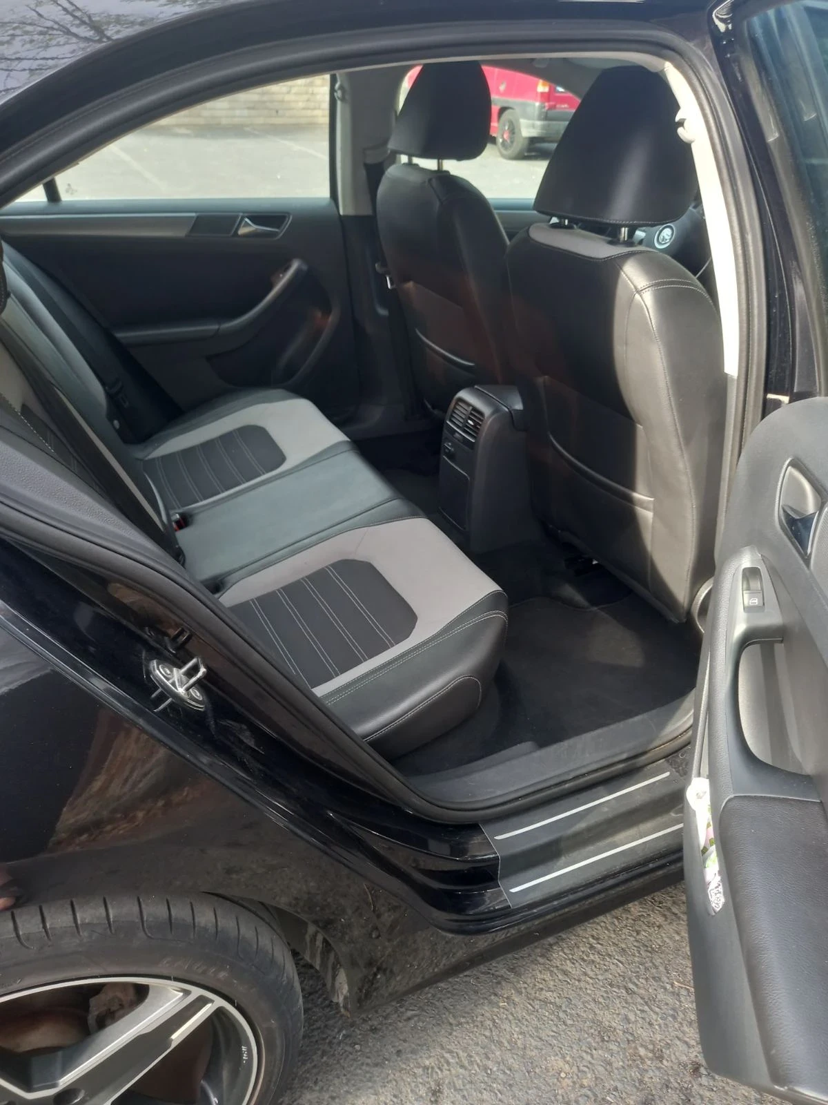 VW Jetta  - изображение 4