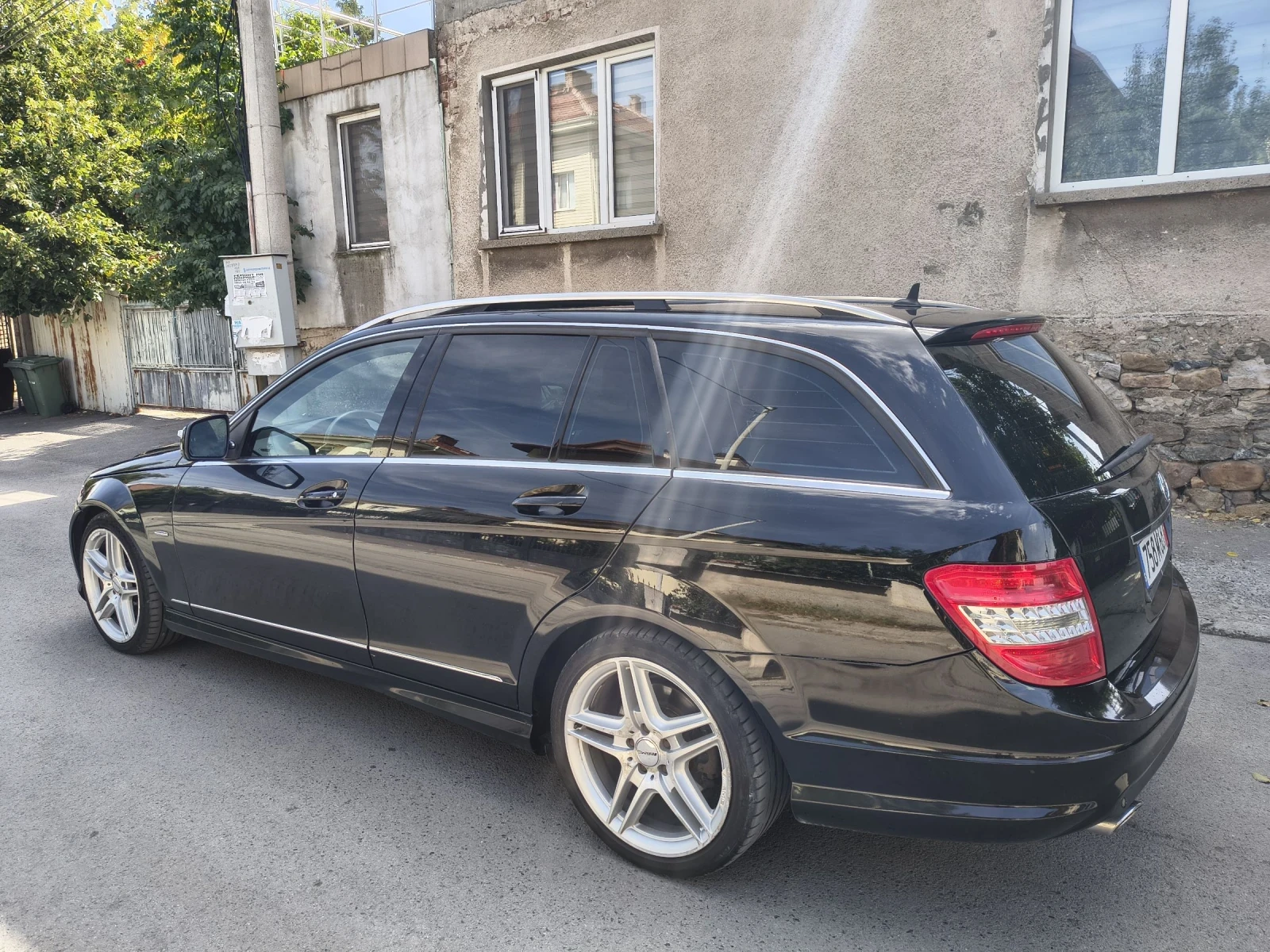 Mercedes-Benz C 320 Avangarde AMG pack - изображение 4