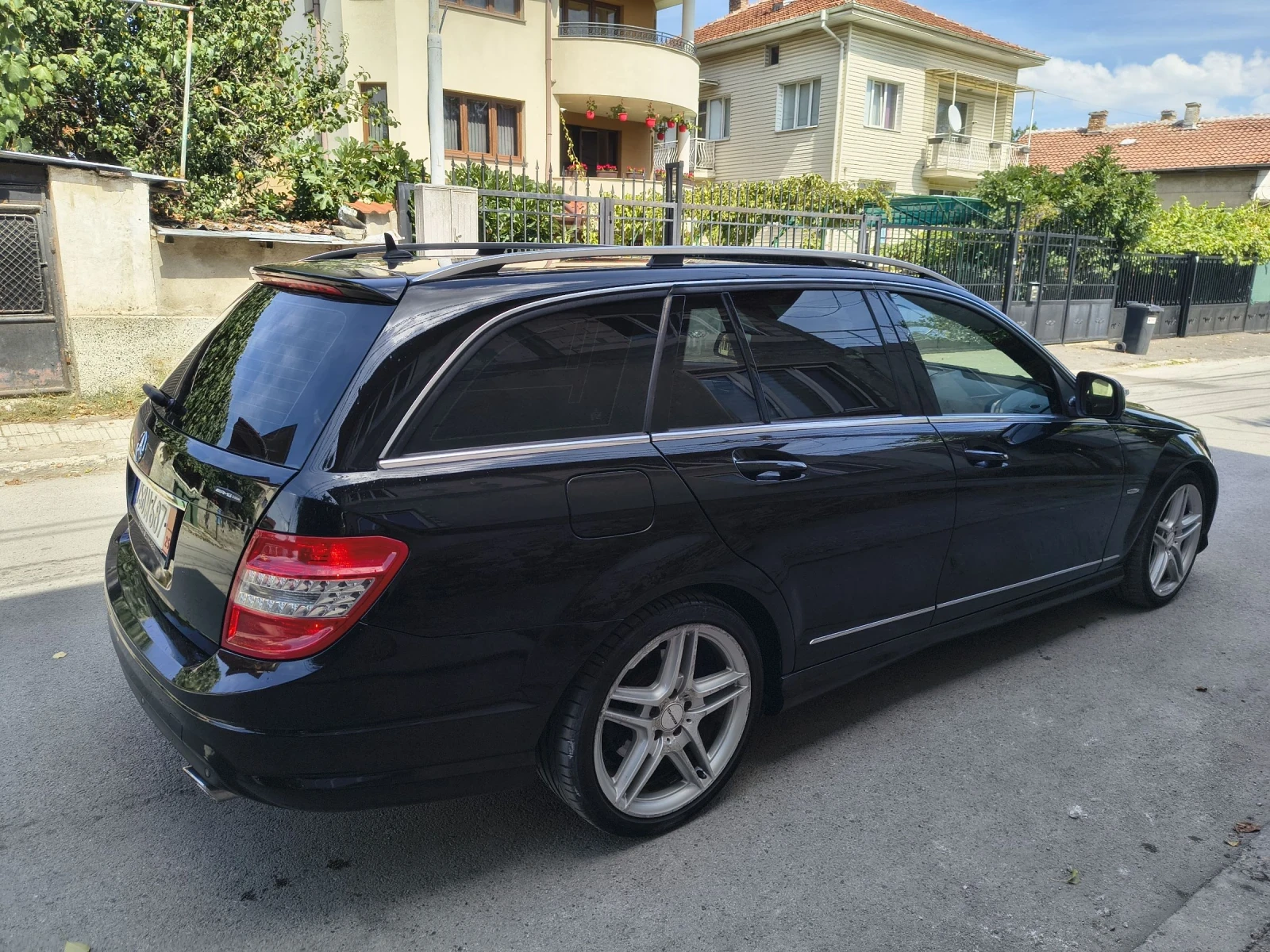 Mercedes-Benz C 320 Avangarde AMG pack - изображение 3