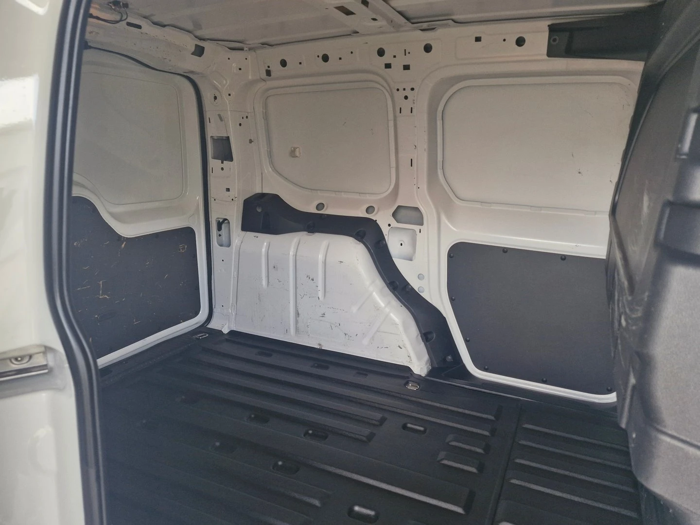 VW Caddy Cargo 3.1 m3 TDI | Mobile.bg   10