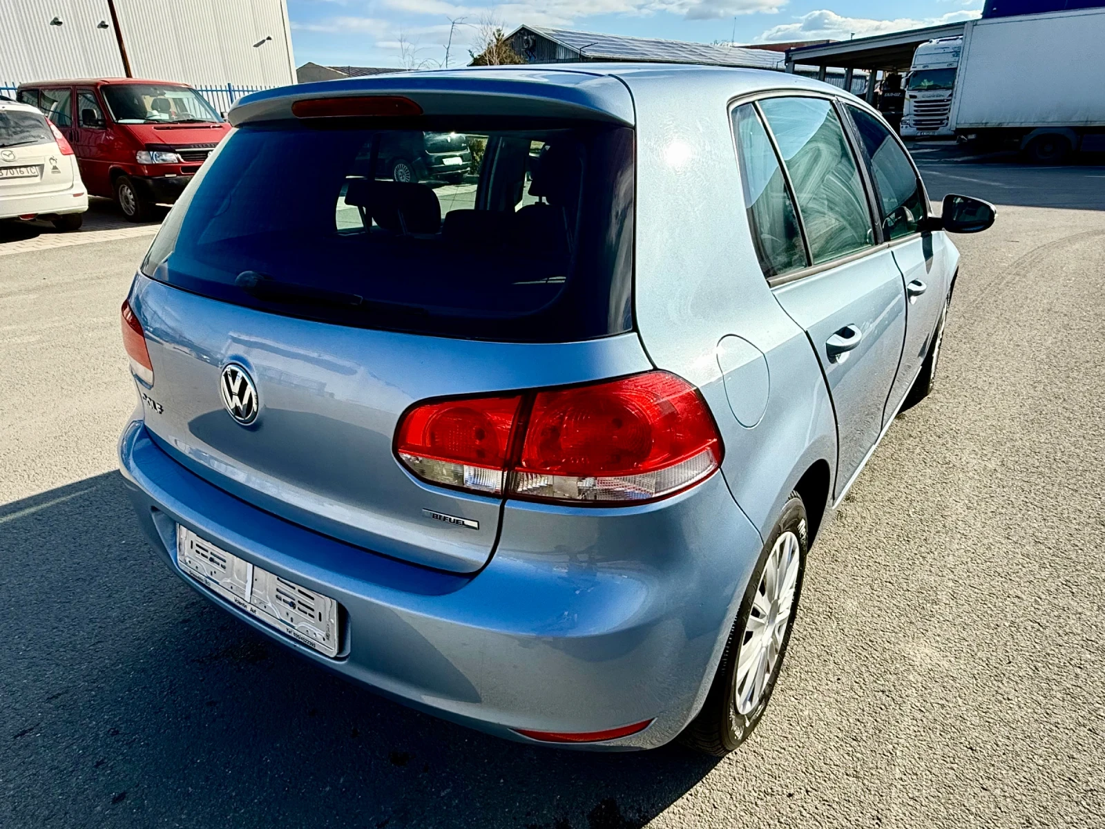 VW Golf 1.6i--BIFUEL-ЗАВОДСКА ГАЗ - изображение 4