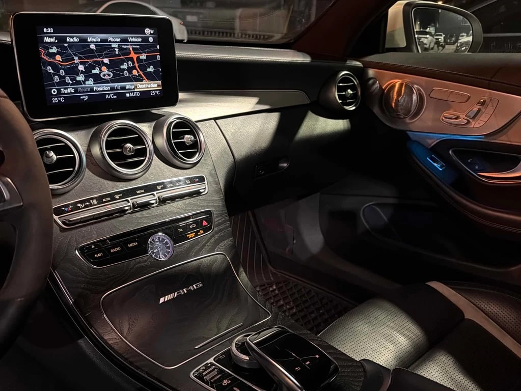 Mercedes-Benz C 63 AMG * S * CARFAX * БЕЗ ПЪРВОНАЧАЛНА ВНОСКА - изображение 9