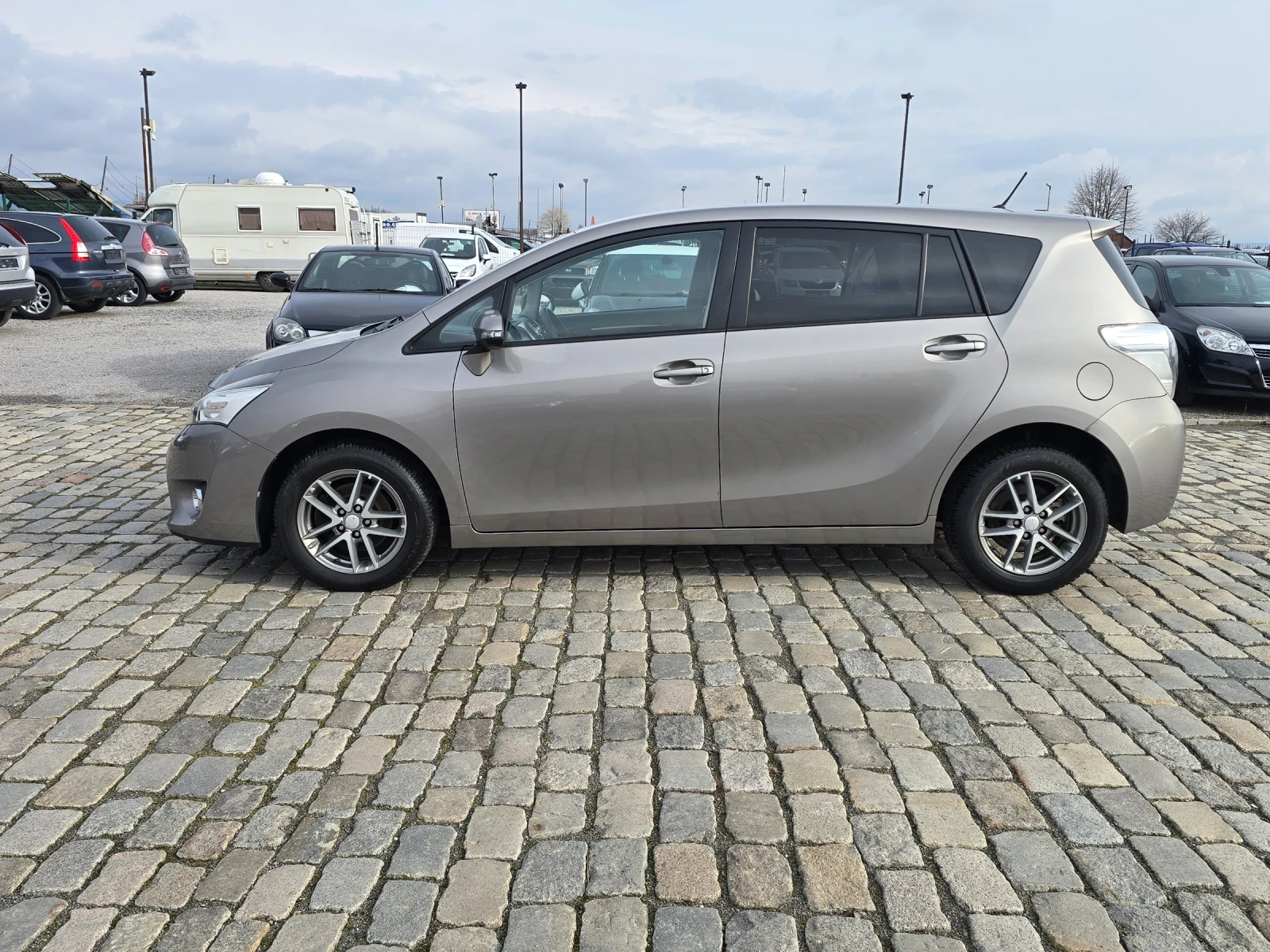 Toyota Verso 1.6D 112кс ЕВРО 6 171000 км.!!! - изображение 4