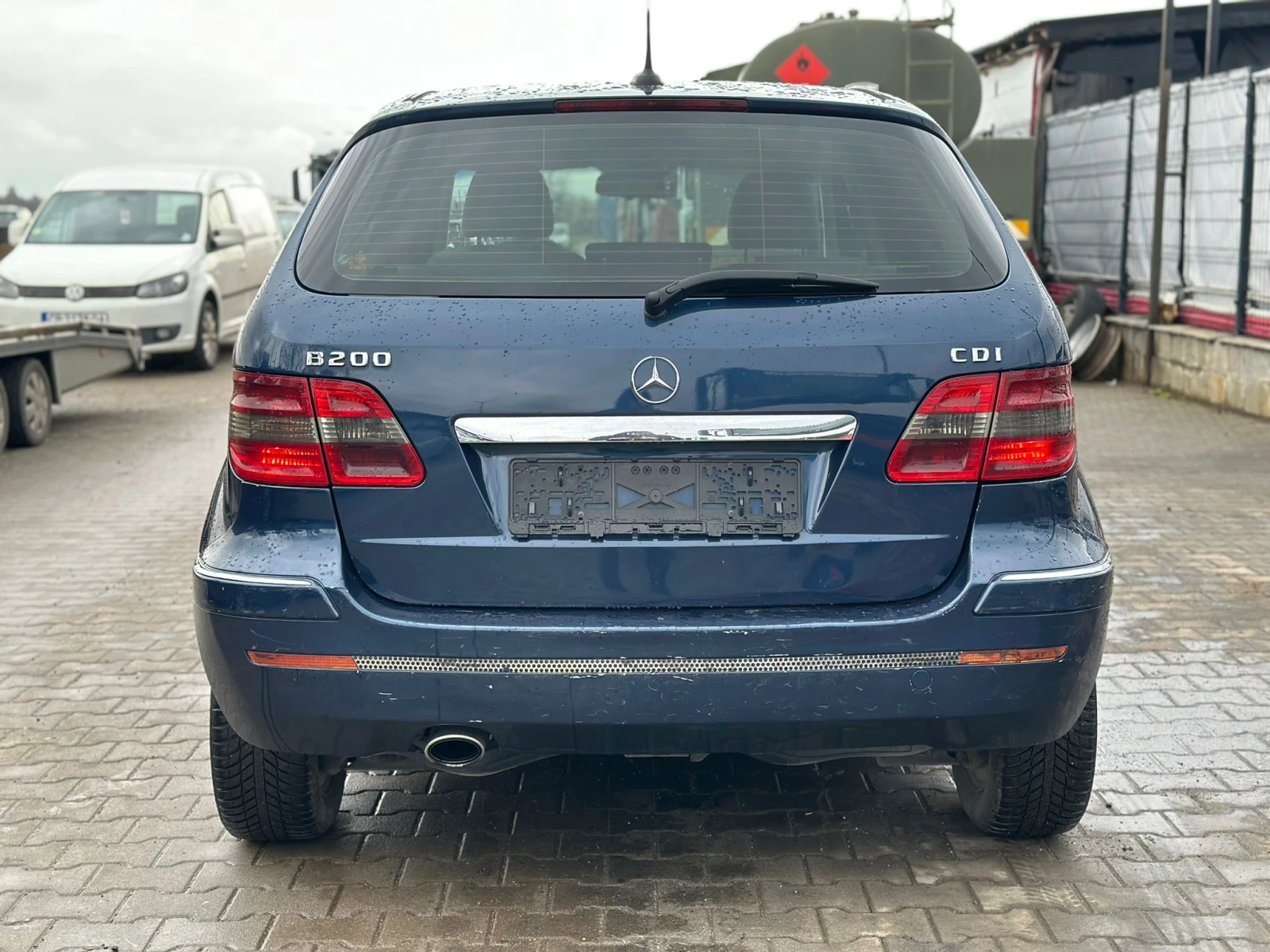 Mercedes-Benz B 200 / 2.0 D / 140 HP / AUTOMAT / NAVI / - изображение 4