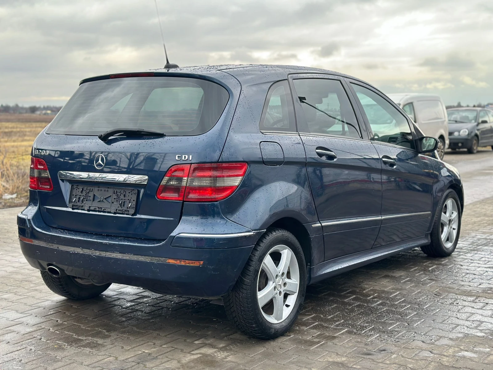 Mercedes-Benz B 200 / 2.0 D / 140 HP / AUTOMAT / NAVI / - изображение 5