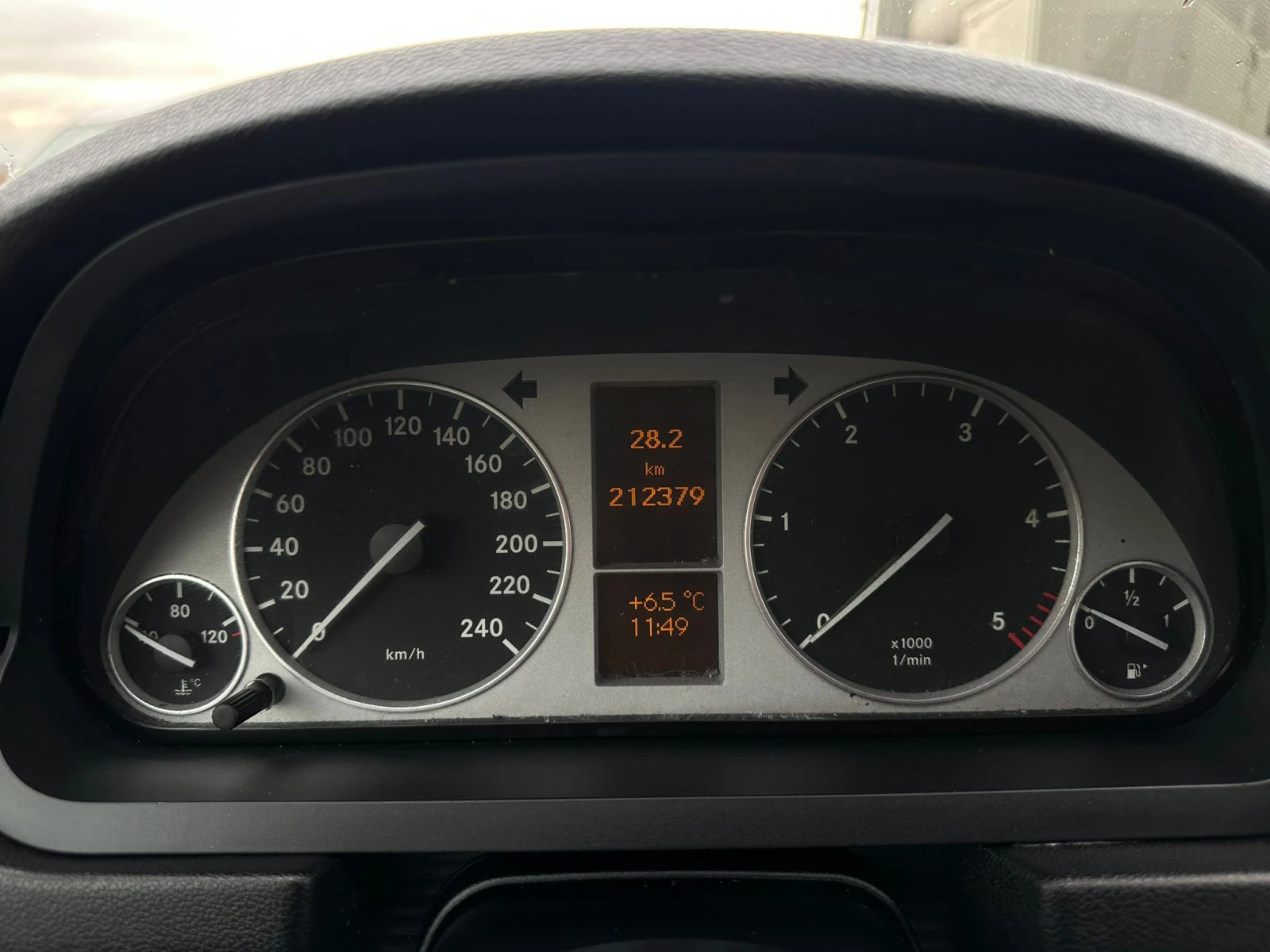 Mercedes-Benz B 200 / 2.0 D / 140 HP / AUTOMAT / NAVI / | Mobile.bg � ����������� 14