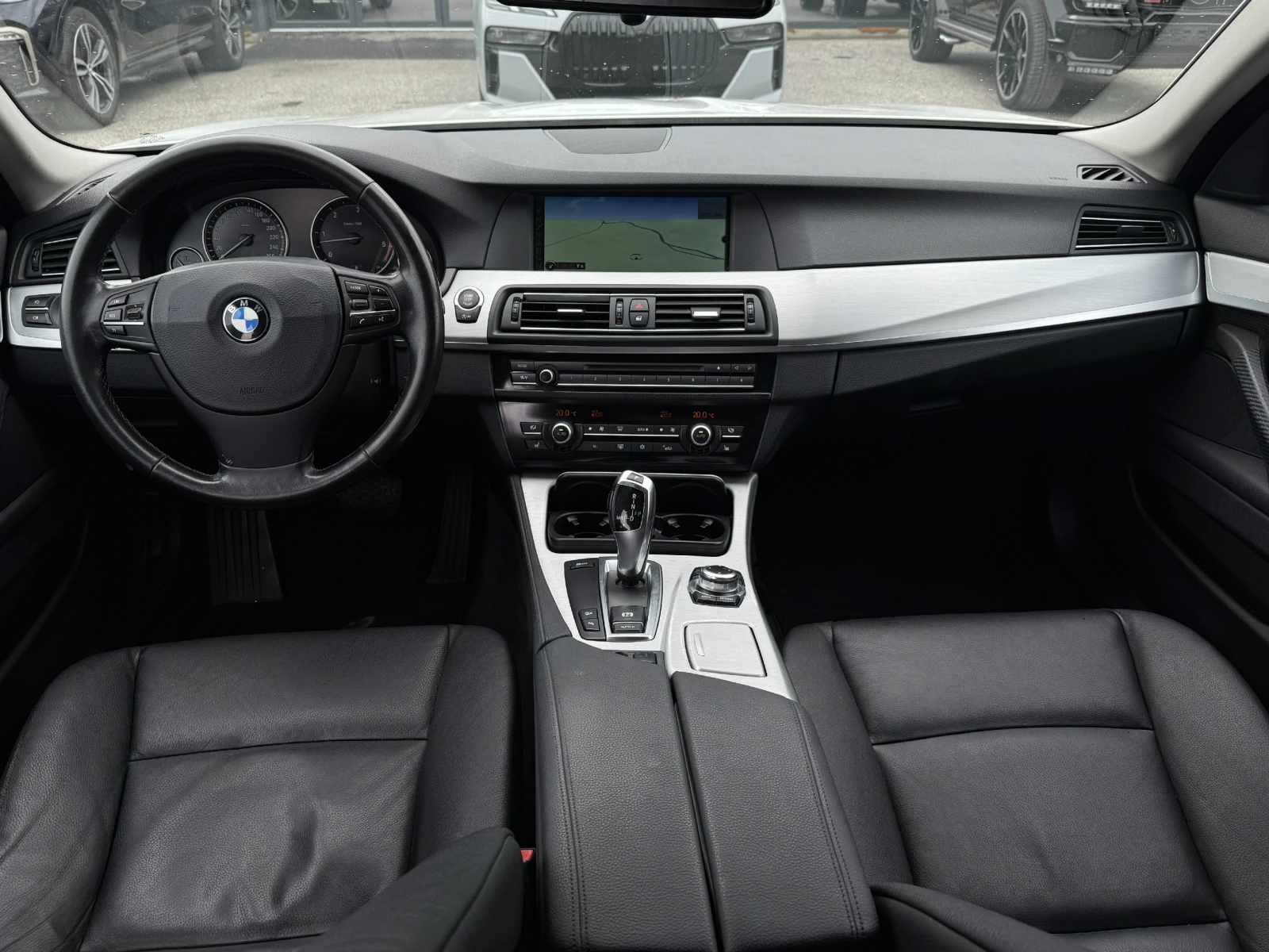 BMW 530 /M preformance/xDrive/, снимка 14 - Автомобили и джипове - 53964329