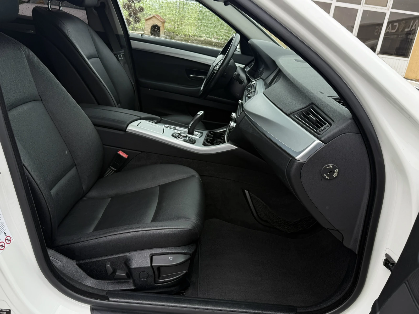 BMW 530 /M preformance/xDrive/, снимка 10 - Автомобили и джипове - 53964329