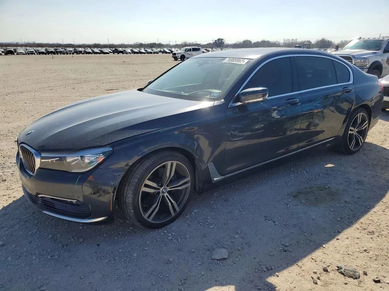 BMW 740, снимка 3 - Автомобили и джипове - 53986720