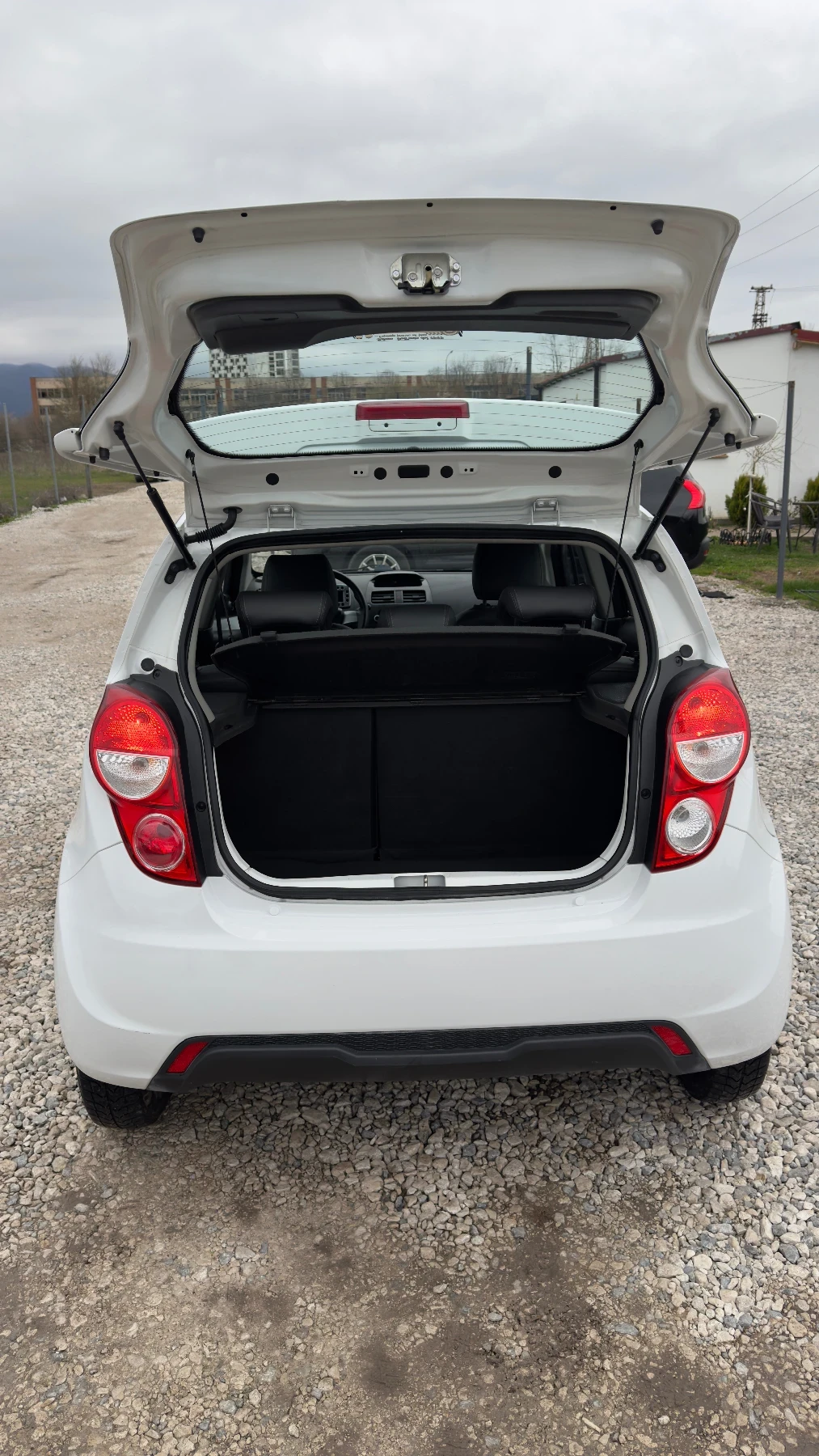 Chevrolet Spark 1.0 Фабричен Газов Инжекцион 85000км ИТАЛИЯ, снимка 16 - Автомобили и джипове - 54033466